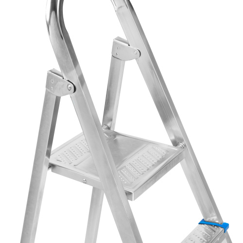 Стремянка, 4 ступени, стальная, оцинкованная Сибртех по ценам производителя в Челябинске с доставкой по всей России