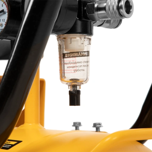 Компрессор безмасляный, малошумный DLS 3300/100, 3300 Вт,3x1100, 100 л, 570 л/мин ,блок управления Denzel по ценам производителя в Челябинске с доставкой по всей России