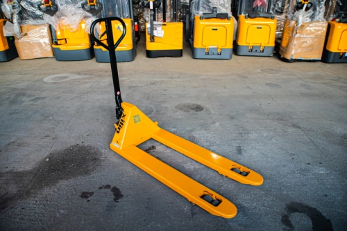 Тележка гидравлическая 2500 кг 1150 мм полиуретановые колеса XILIN DF-III по ценам производителя в Челябинске с доставкой по всей России