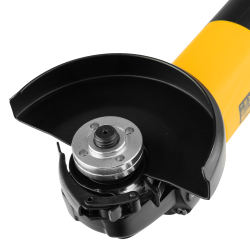 Машина шлифовальная угловая AG125-1100, 1100 Вт, 125 мм, 3000-11000 об/мин Denzel по ценам производителя в Челябинске с доставкой по всей России