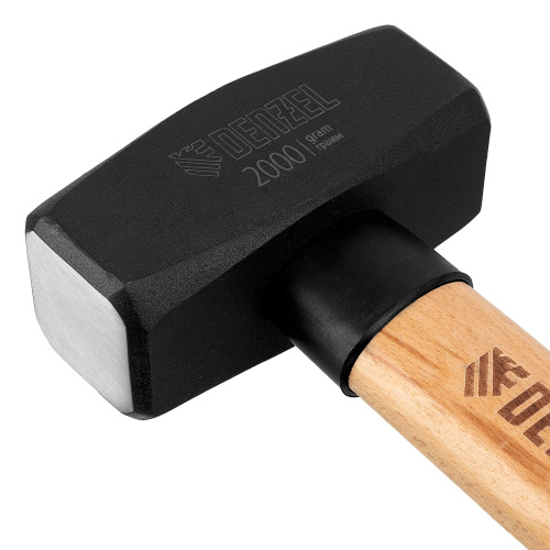 Кувалда, 2000 г, кованая головка, буковая рукоятка Denzel по ценам производителя в Челябинске с доставкой по всей России