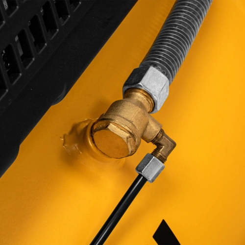 Компрессор воздушный рем. привод BCI 2200/100, 2,2 кВт, 100 литров, 420 л/мин Denzel по ценам производителя в Челябинске с доставкой по всей России