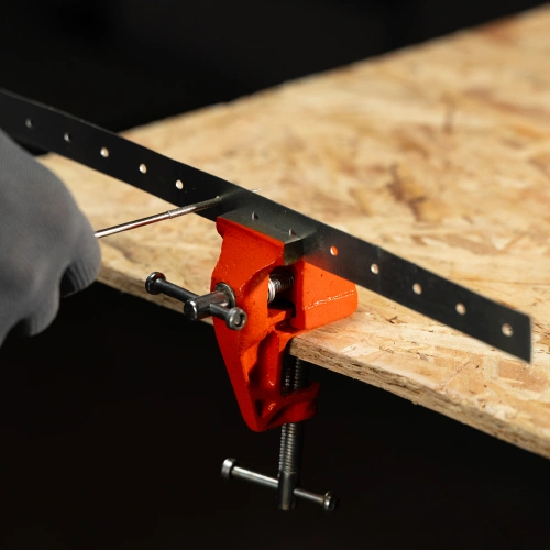 Тиски, 40 мм, крепление для стола Sparta по ценам производителя в Челябинске с доставкой по всей России