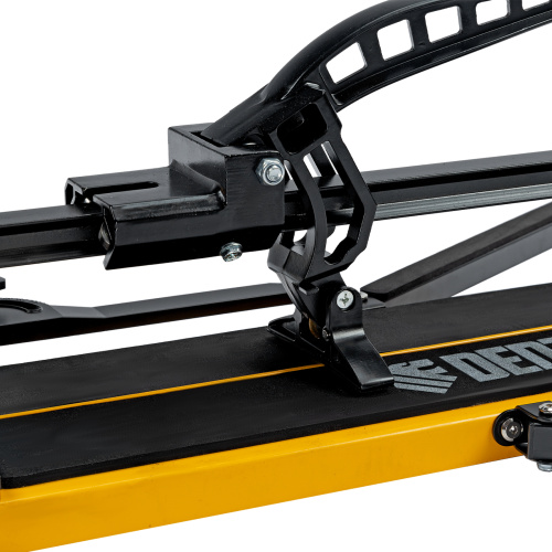 Плиткорез рельсовый 1000х16мм, каретка на подш., стальная станина, усил. рукоятка-пенал Denzel по ценам производителя в Челябинске с доставкой по всей России