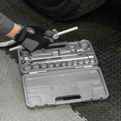 Набор шоферского инструмента № 2, пластиковый бокс (НИЗ) по ценам производителя в Челябинске с доставкой по всей России