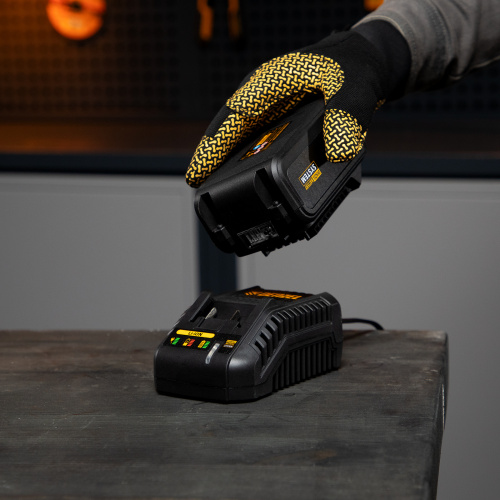 Батарея аккумуляторная IB-18-4.0, Li-Ion, 18 В, 4.0 А/ч Denzel по ценам производителя в Челябинске с доставкой по всей России