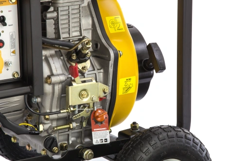 Генератор дизельный DD6300Е, 5.0 кВт, 220 В/50 Гц, 15 л, электростартер Denzel по ценам производителя в Челябинске с доставкой по всей России