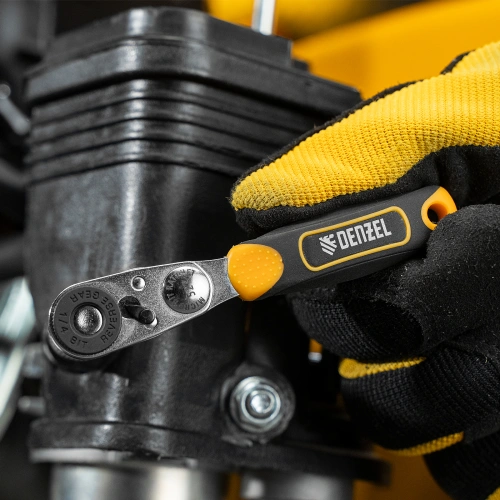 Ключ-трещотка для бит 1/4", 52 зуба, CrMo, адаптер для торцевых головок Denzel по ценам производителя в Челябинске с доставкой по всей России