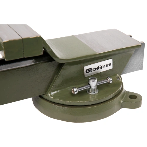 Тиски слесарные, 100 мм, стальные, поворотные Сибртех по ценам производителя в Челябинске с доставкой по всей России