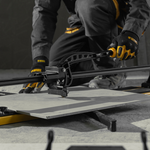 Плиткорез рельсовый 800х16мм, каретка на подш., стальная станина, усил. рукоятка-пенал Denzel по ценам производителя в Челябинске с доставкой по всей России