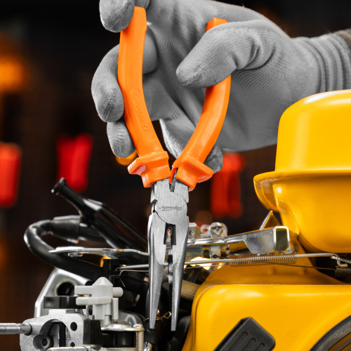 Длинногубцы прямые Classic, 180 мм, шлифованные, пластмассовые рукоятки Sparta по ценам производителя в Челябинске с доставкой по всей России