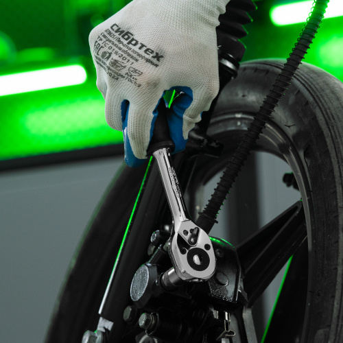 Ключ-трещотка 3/8", 45 зубьев, с быстрым сбросом, CrV, хром Сибртех по ценам производителя в Челябинске с доставкой по всей России