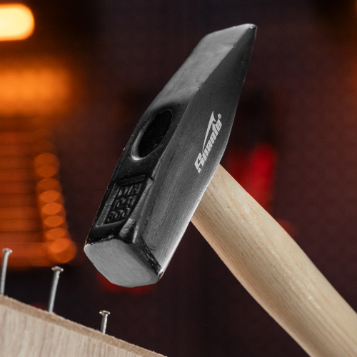 Молоток слесарный, 300 г, квадратный боек, деревянная рукоятка Sparta по ценам производителя в Челябинске с доставкой по всей России