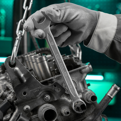 Набор инструментов, 1/2", 1/4", CrV, 12 гранные головки, пластиковый кейс, 76 предметов Stels по ценам производителя в Челябинске с доставкой по всей России