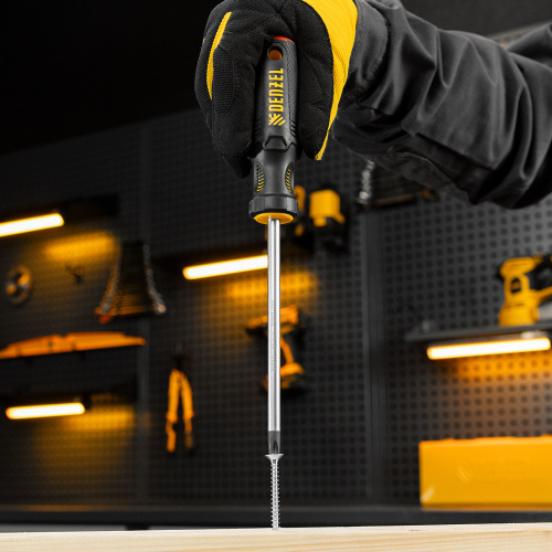 Отвертка, PH3х150 мм, S2, 3к рукоятка Denzel по ценам производителя в Челябинске с доставкой по всей России