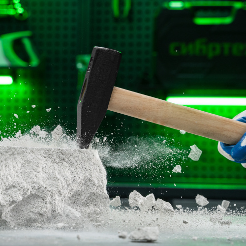 Молоток слесарный 1000 г, квадратный боек, деревянная рукоятка Сибртех по ценам производителя в Челябинске с доставкой по всей России