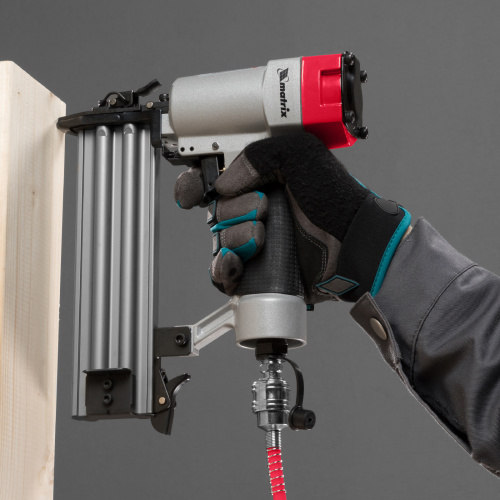 Нейлер пневматический для гвоздей от 10 до 50 мм Matrix по ценам производителя в Челябинске с доставкой по всей России