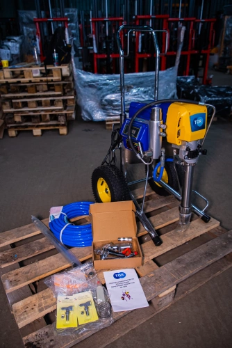 Окрасочный аппарат поршневой 320 бар, 3 кВт,  220 В TOR GD-1095 по ценам производителя в Челябинске с доставкой по всей России