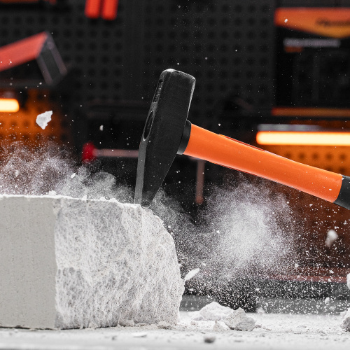 Молоток слесарный, 500 г, фибергласовая обрезиненная рукоятка Sparta по ценам производителя в Челябинске с доставкой по всей России