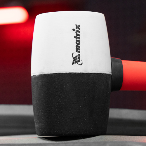 Киянка резиновая, 450 г, черно-белая резина, фибергласовая рукоятка Matrix по ценам производителя в Челябинске с доставкой по всей России