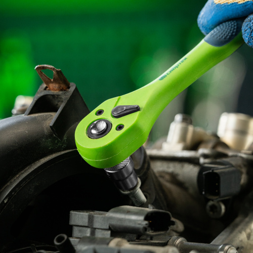 Ключ-трещотка 3/8", CrV, 72 зуба, с быстрым сбросом Сибртех по ценам производителя в Челябинске с доставкой по всей России