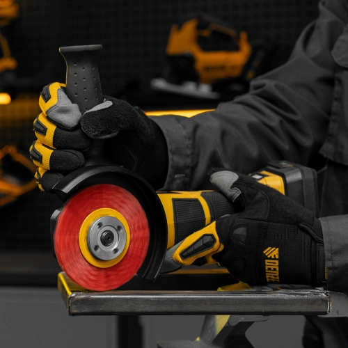 Щетка для УШМ, 100 мм, Плоская, нейлоновая щетина, посадка 22,2 мм Denzel по ценам производителя в Челябинске с доставкой по всей России