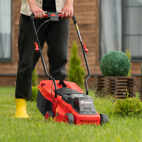 Газонокосилка аккумуляторная бесщеточная CLM-320, 320 мм, травосб. 30 л, Li-Ion, 20 В MTX по ценам производителя в Челябинске с доставкой по всей России