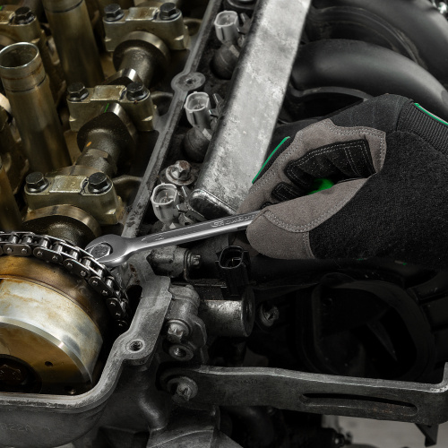 Набор инструментов, 1/2", 3/8", 1/4", пластиковый кейс 215 предм. Сибртех по ценам производителя в Челябинске с доставкой по всей России