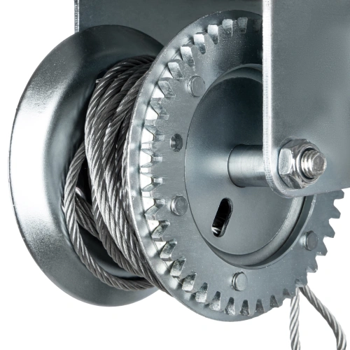 Лебедка шестеренчатая, тяга 0.8 т, тросовая Matrix по ценам производителя в Челябинске с доставкой по всей России