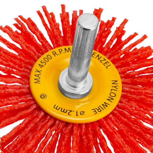 Щетка для дрели, 65 мм, Плоская, со шпилькой, нейлоновая щетина Denzel по ценам производителя в Челябинске с доставкой по всей России