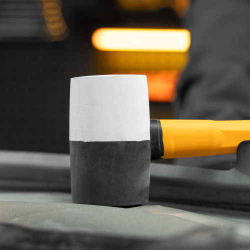 Киянка резиновая, 225 г, черно-белая, фибергласовая рукоятка c TPR покрытием Denzel по ценам производителя в Челябинске с доставкой по всей России