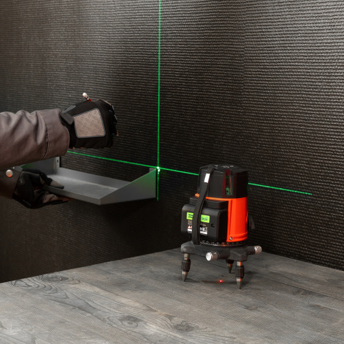 Лазерный уровень CRL-30G, 30 м, зеленый луч, акк. Li 2400 mah, резьба 5/8" MTX по ценам производителя в Челябинске с доставкой по всей России