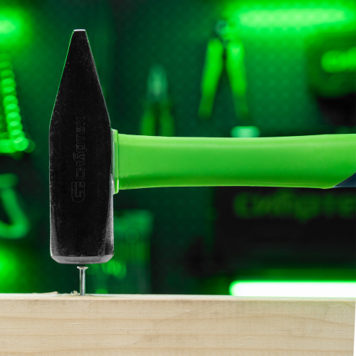 Молоток слесарный, 1000 г, фибергласовая обрезиненная рукоятка Сибртех по ценам производителя в Челябинске с доставкой по всей России