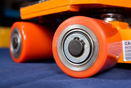 Роликовая платформа подкатная TOR SF4 г/п 6 т (с ручкой) по ценам производителя в Челябинске с доставкой по всей России