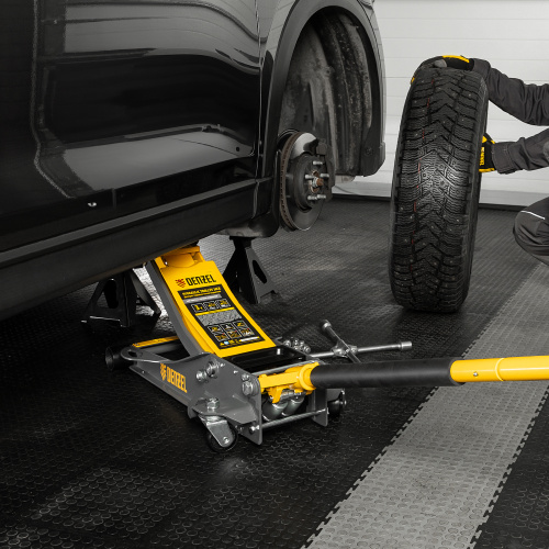 Домкрат гидравлический подкатной, 3 т, 75-500 мм, быстрый подъем, низкий подхват, проф. Denzel по ценам производителя в Челябинске с доставкой по всей России