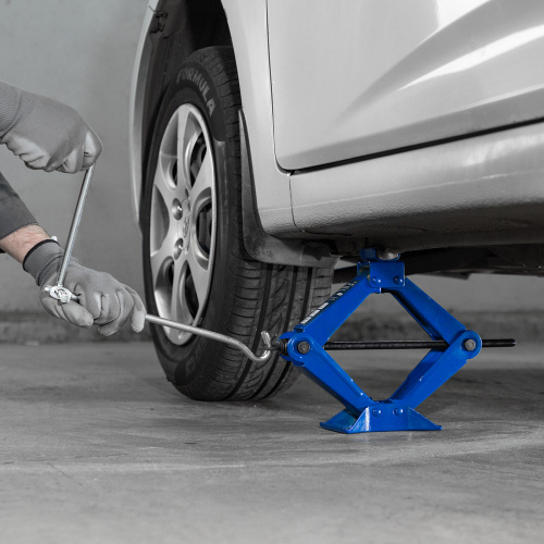 Ромбовый домкрат, 1.5 т, 110-360 мм Stels по ценам производителя в Челябинске с доставкой по всей России