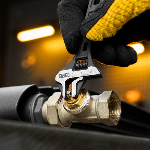 Ключ разводной, 150 мм, CrV, кованый Denzel по ценам производителя в Челябинске с доставкой по всей России