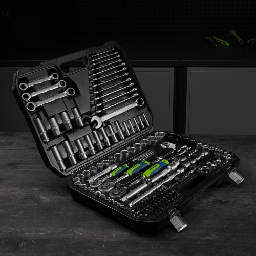 Набор инструментов, 1/2", 3/8", 1/4", пластиковый кейс 160 предм. Сибртех по ценам производителя в Челябинске с доставкой по всей России