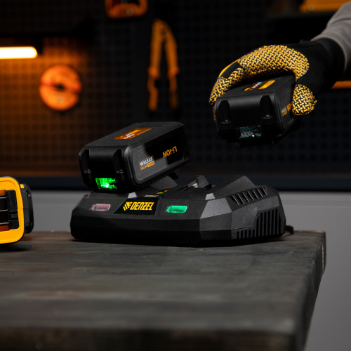 Батарея аккумуляторная IB-18-4.0, Li-Ion, 18 В, 4.0 А/ч Denzel по ценам производителя в Челябинске с доставкой по всей России