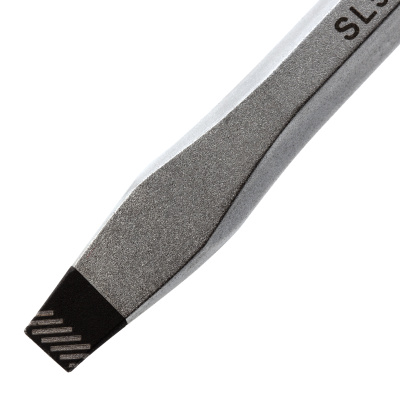 Отвертка SL5.5 x 100 мм, S2, трехкомпонентная рукоятка Gross по ценам производителя в Челябинске с доставкой по всей России