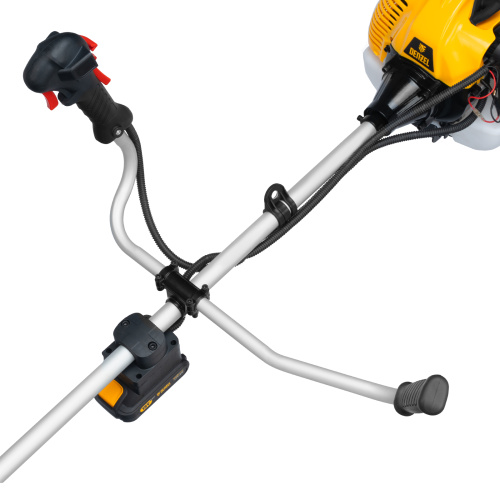 Триммер бензиновый DT-52E, 52 см3, неразъемная штанга, электростартер, состоит из 2 частей Denzel по ценам производителя в Челябинске с доставкой по всей России