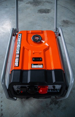 Генератор бензиновый 5,0 кВт 220В/380В с электростартером TOR KM6500HE по ценам производителя в Челябинске с доставкой по всей России