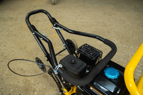 Виброплита 85 кг, 13кН (LCT) бак, коврик, колесный комплект TOR T-80 по ценам производителя в Челябинске с доставкой по всей России