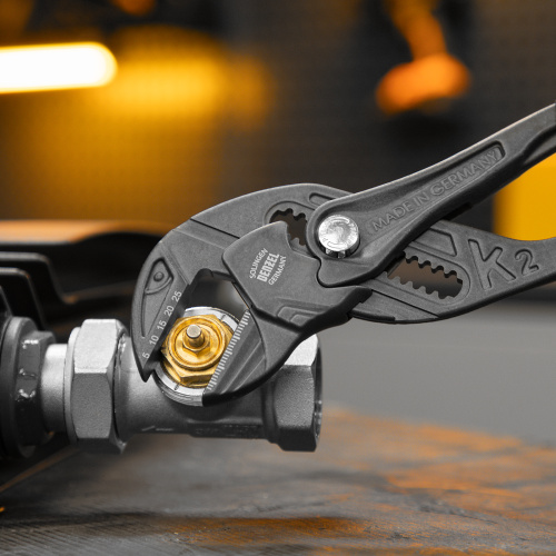 Клещи переставные, кнопочный механизм, обливные рукоятки, сантехнические, 250 мм Denzel по ценам производителя в Челябинске с доставкой по всей России