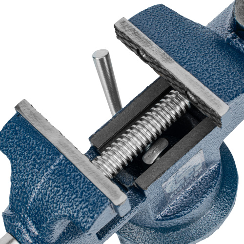 Тиски слесарные, настольные, поворотные, ширина рабочих губок 65 мм, наковальня Сибртех по ценам производителя в Челябинске с доставкой по всей России