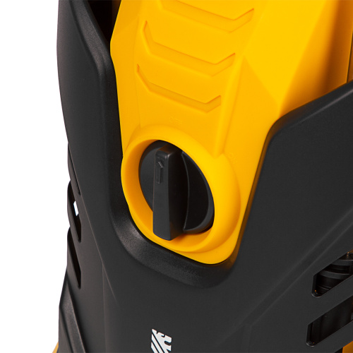 Моечная машина высокого давления R-165, 2200 Вт, 165 бар, 7 л/мин, колесная Denzel по ценам производителя в Челябинске с доставкой по всей России