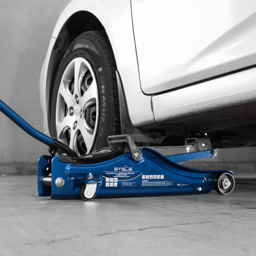 Домкрат гидравлический подкатной, 2 т, Low Profile, 80-380 мм Stels по ценам производителя в Челябинске с доставкой по всей России