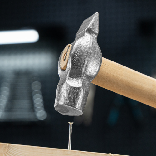 Молоток слесарный, 600 г, круглый боек, деревянная рукоятка по ценам производителя в Челябинске с доставкой по всей России