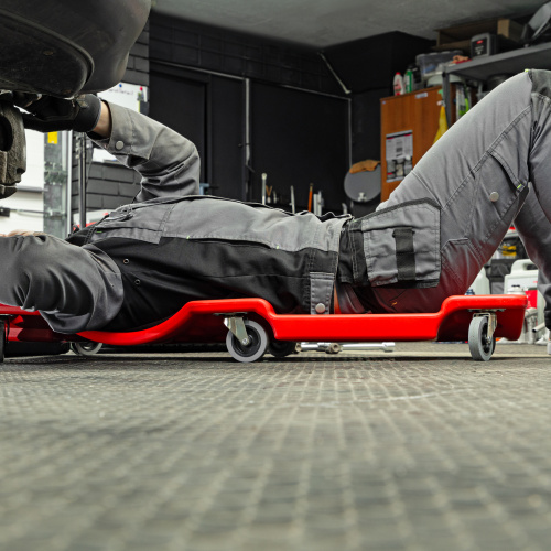 Лежак ремонтный на шести колесах, 1000 х 475 х 128 мм, пластиковый Matrix по ценам производителя в Челябинске с доставкой по всей России