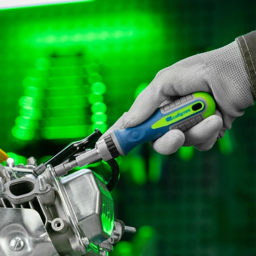 Отвертка реверсивная с набором бит и торцевых головок, 25 шт, CrV, чехол Сибртех по ценам производителя в Челябинске с доставкой по всей России